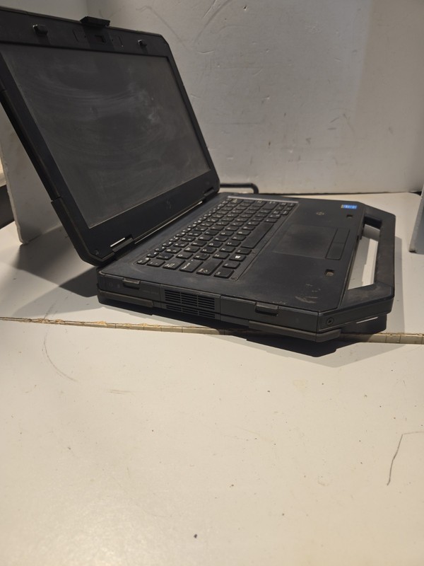 DELL P46G INTEL CORE I5 8GB RAM NO HD Won't Display No Charger gallery
