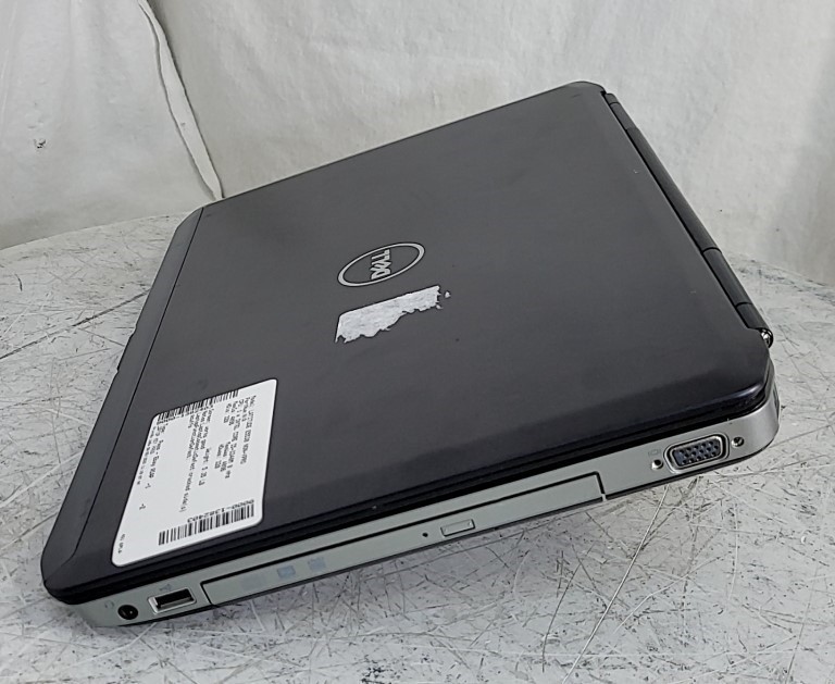Dell Latitude E5530 NON-VPRO Laptop Core I5-3340M 2.7GHz 4GB 320GB SEE NOTES gallery