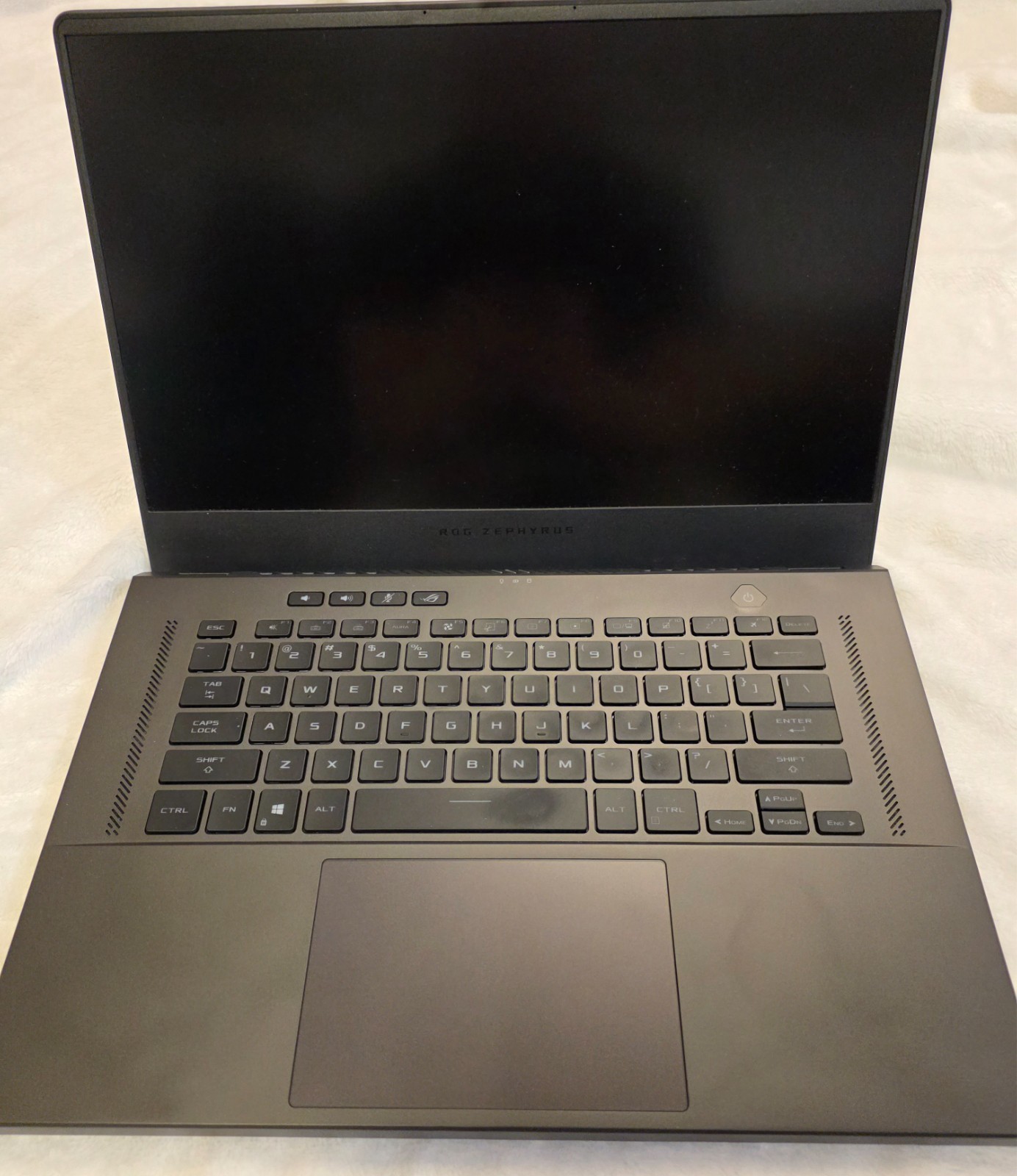 ASUS ROG Zephyrus G15 GA503QR 15.6" (1TB SSD, AMD Ryzen 9 5000 Series, 4.50 GHz, gallery
