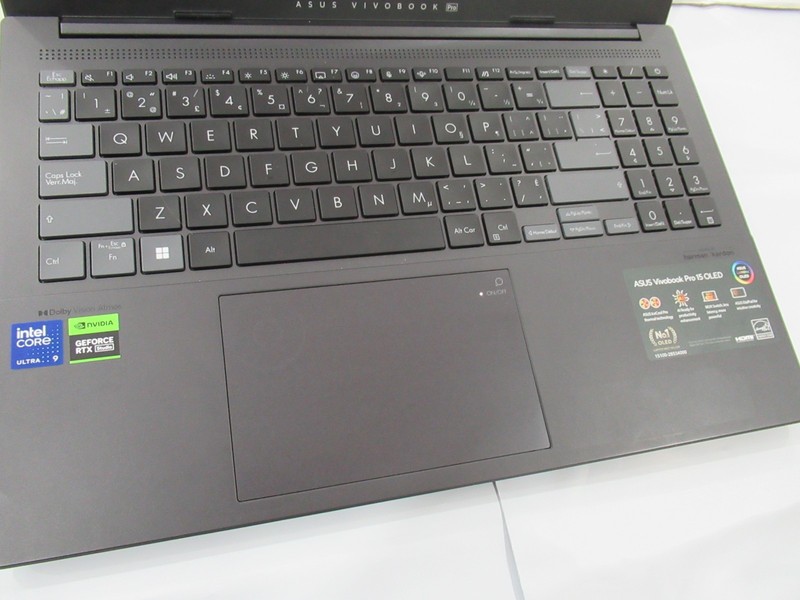 ASUS Vivobook Pro 15 15.6" OLED Laptop (Intel Core Ultra 9 185H/1TB SSD/24GB RAM gallery