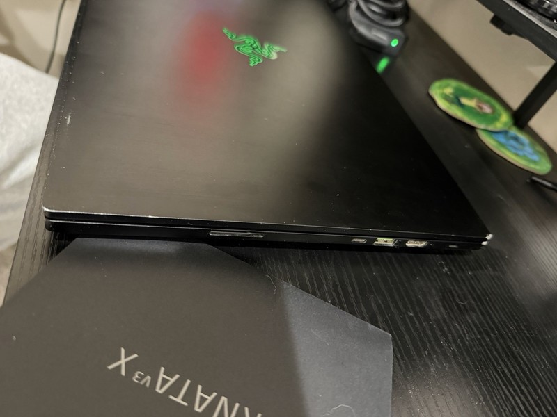 Razer Blade 15 15in FHD i7-12800H 16GB 1TB SSD RTX 3060 Win 11 gallery
