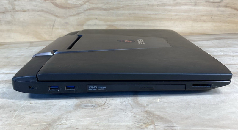 Asus ROG G750J 17.3" Gaming Laptop, i7-4700HQ,/16 Gb GeForce GTX 965M, 500Gb SSD gallery