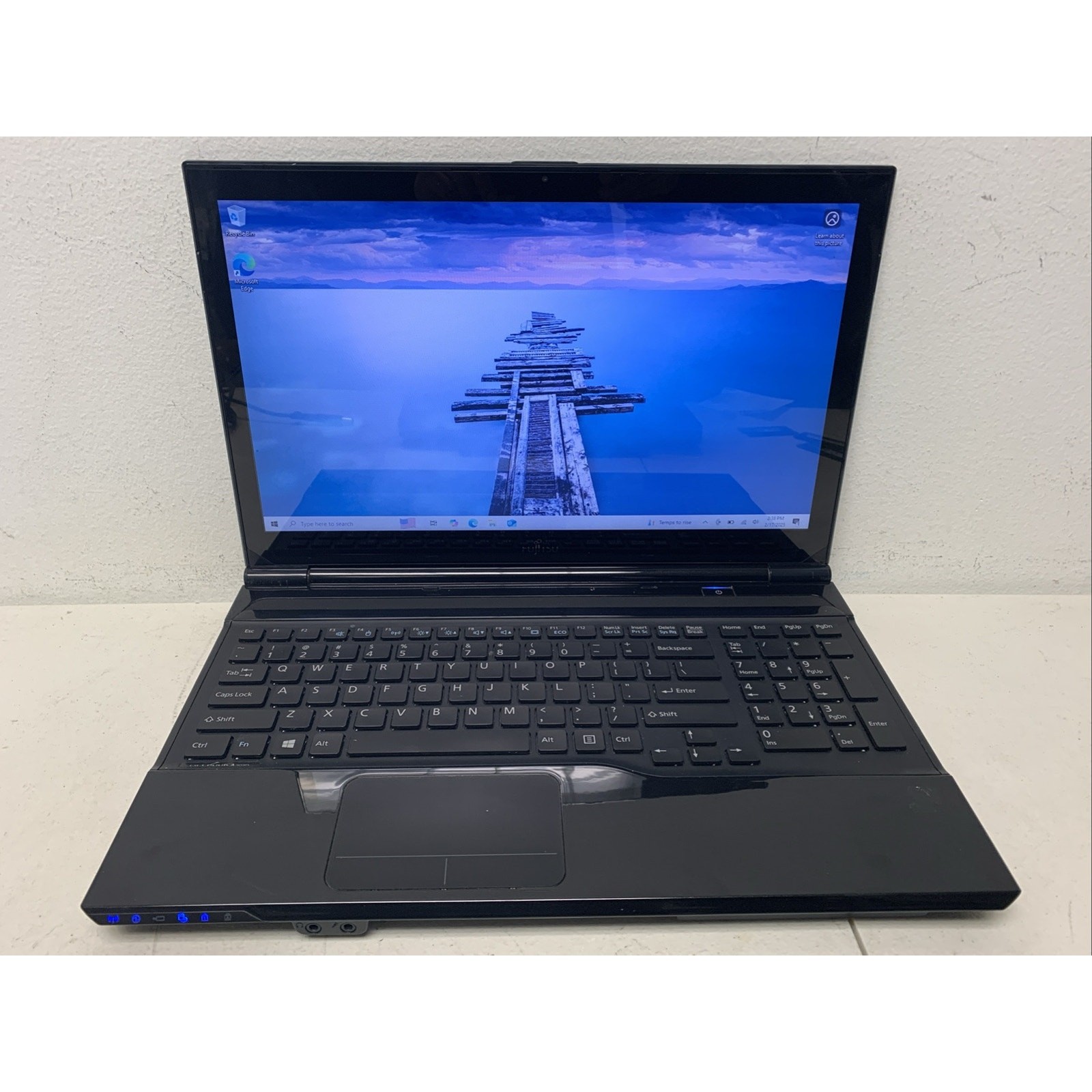 Fujitsu LIFEBOOK AH562 /i5-3230M 8GB RAM 1TB HHD WIND 10 Touch Screen gallery