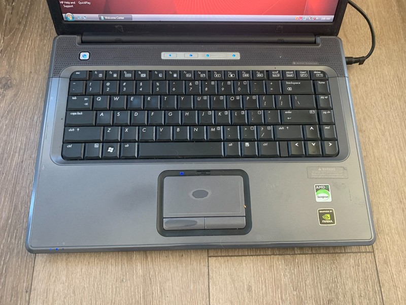 Compaq Presario V6000 15.4" AMD Sempron 3500+ 1.80Ghz 1GB RAM 60GB HDD Win Vista gallery