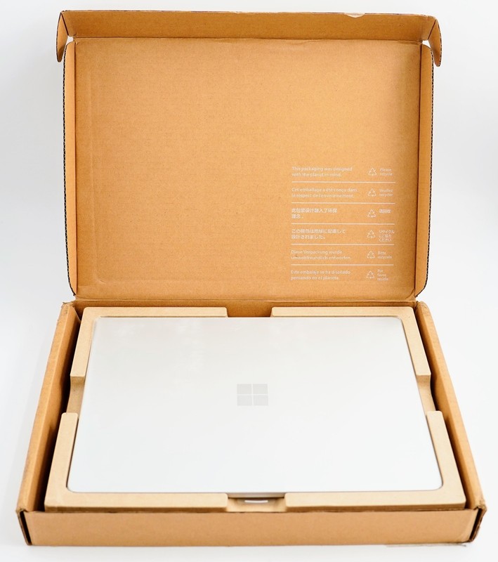 Microsoft Surface Laptop 7, 15 in Touch, Intel Ultra 7 268V, 32GB RAM 1TB SSD gallery