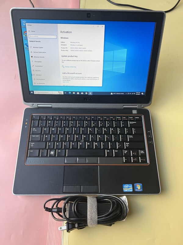 Dell Latitude E6320 13.3" Core i7-2620M 2.70GHz 8GB RAM 500GB HDD HDMI WEBCAM gallery