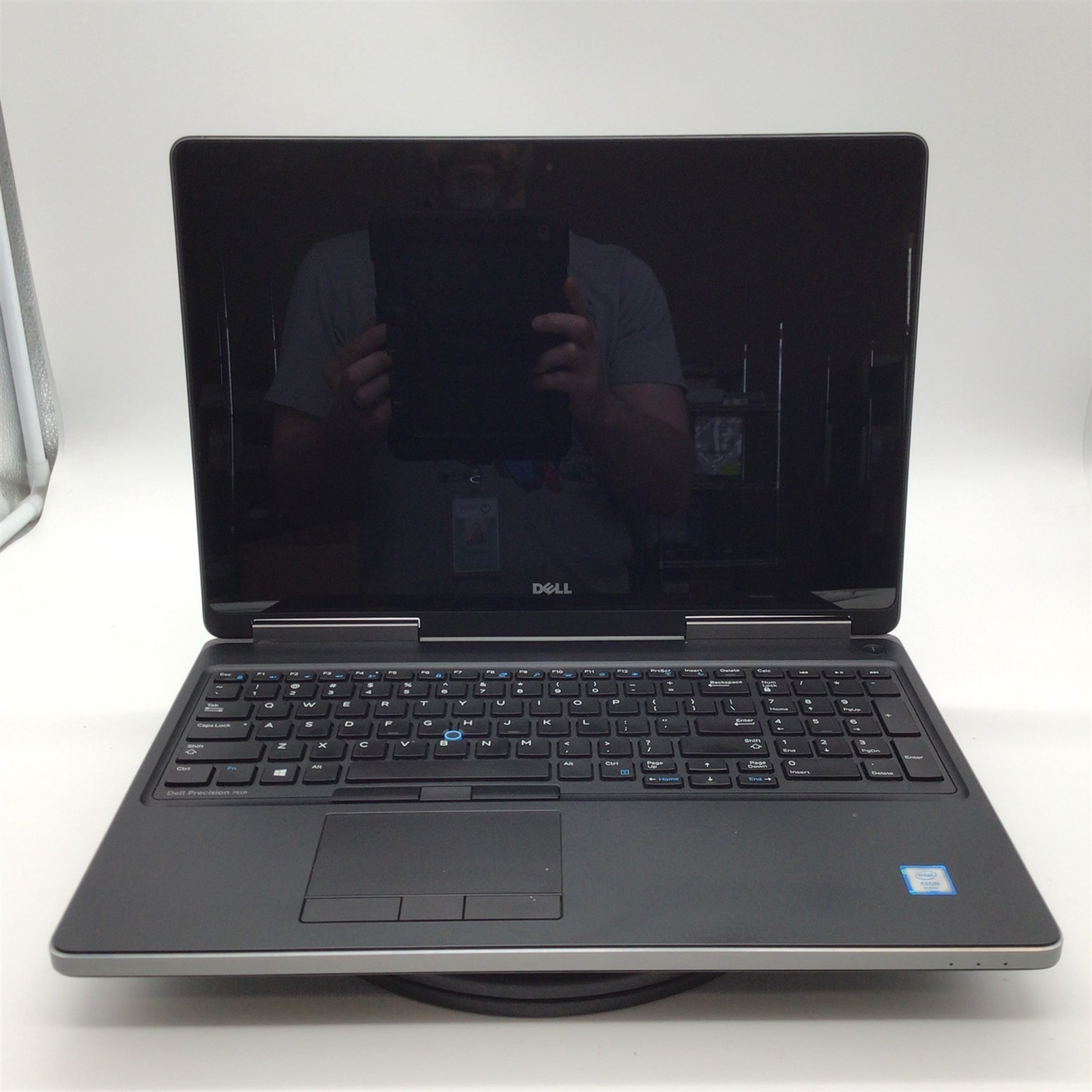Dell Precision 7510 Xeon E3-1505M v5/32GB RAM/No SSD - No Battery gallery