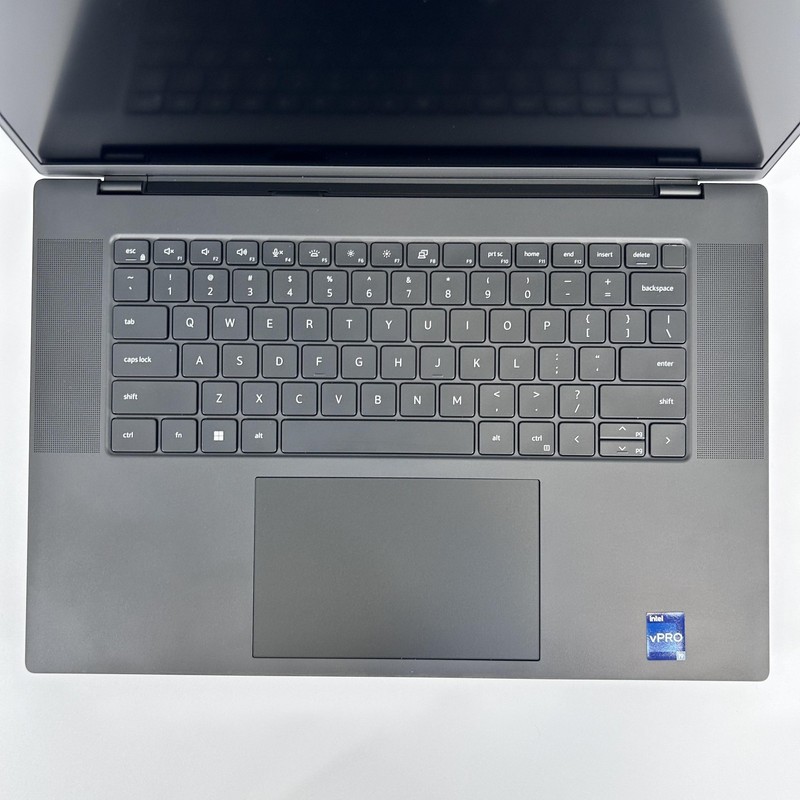 Dell Precision 5680 16 FHD 2.6 GHz i9-13900H 32GB 1TB SSD RTX 2000 Ada Very Good gallery