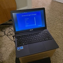 ASUS E203MA 11.6 inch (32GB, Intel Celeron N4000, 1.10 GHZ, 2GB) Laptop