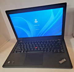 LENOVO THINKPAD X240 Intel Core I5-4200U, 1.6GHz, 8GB RAM, 320GB HDD Win11Ent BT