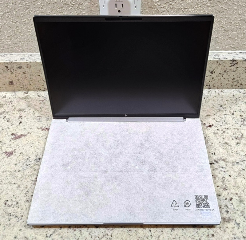 HP ZBook X G1i 16 (UHD+) --- Ultra 7 265H / 32GB RAM / 1TB SSD / RTX PRO 1000 gallery