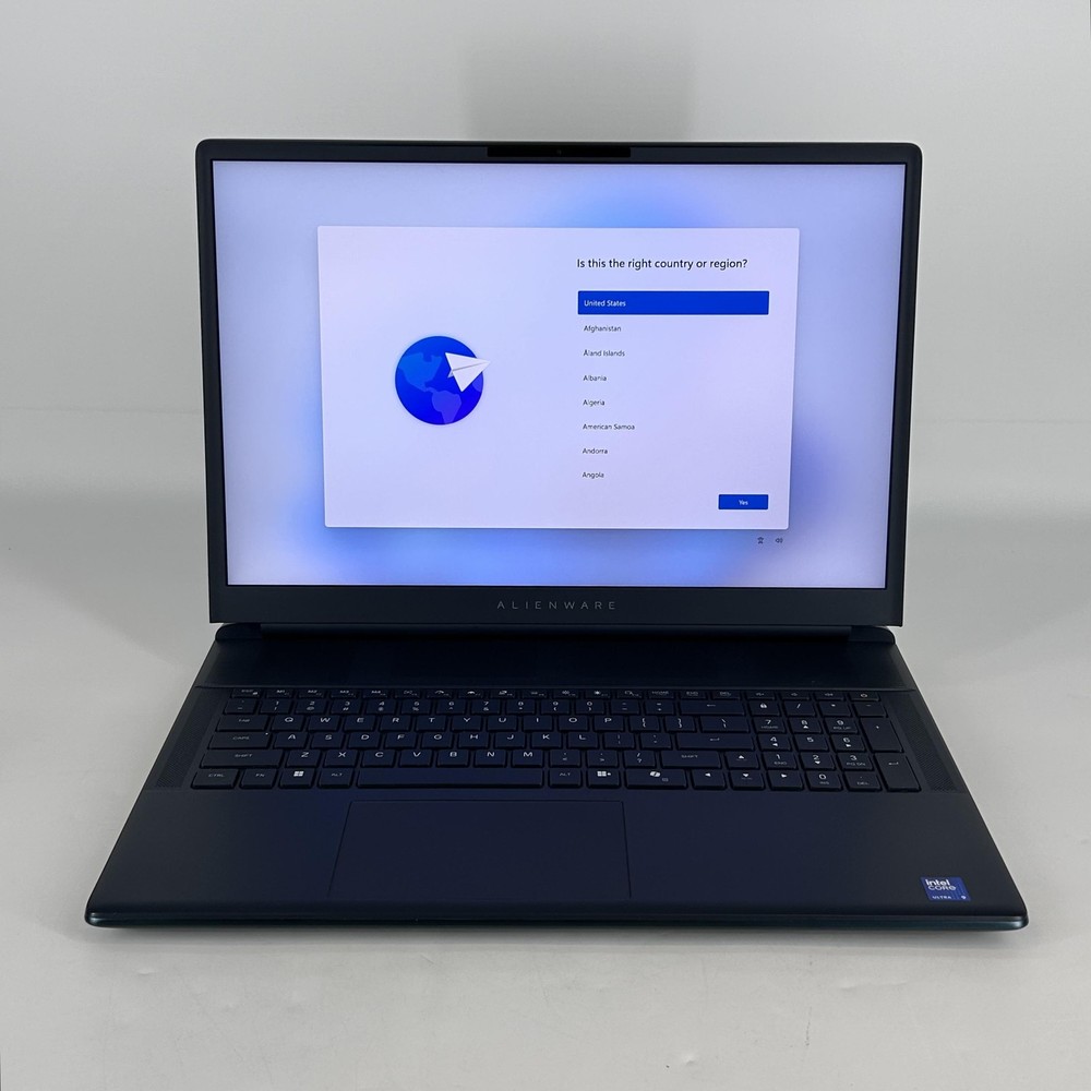 Dell Alienware 18 Area-51 144Hz QHD+ 2.7GHz Ultra 9 275HX 64GB 2TB RTX 5090 Good