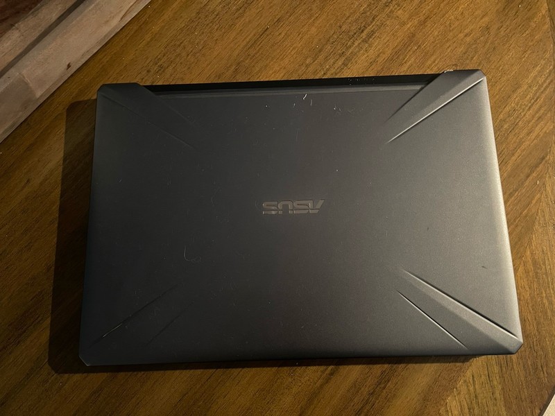 ASUS TUF Gaming FX705G 17.3" i7 8th Gen 16GB 1TB+256GB SSD GTX1050 W10 gallery