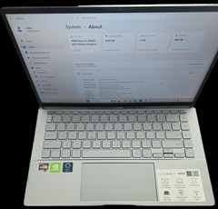 ASUS ZenBook 14 Q407I 14″ FHD Ryzen 5 4500U 2.3GHz 8GB 500GB NVMe NVIDIA Win11H