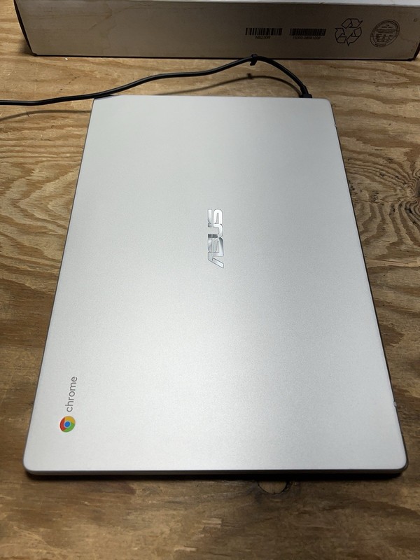 ASUS Chromebook 15.6" N3350 4GB 64GB Chrome OS C523NA-IH44F - Silver gallery