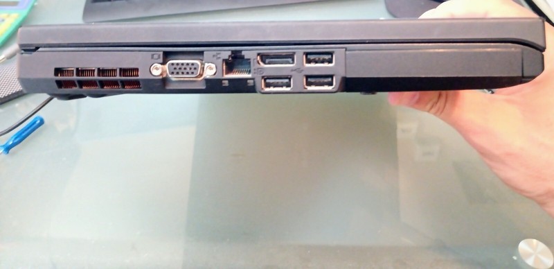 Lenovo ThinkPad T410 2522 i5-540M Laptop Parts - Not Working gallery