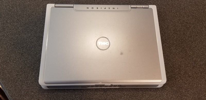 Dell Inspiron E1505 Laptop PP20L Intel Processor 15.4" Notebook Unit No HDD Read gallery