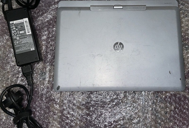 HP EliteBook Revolve 810 G2 Touchscreen 11.6" i5-5300U 4GB 128GB SSD W11 2in1 4G gallery