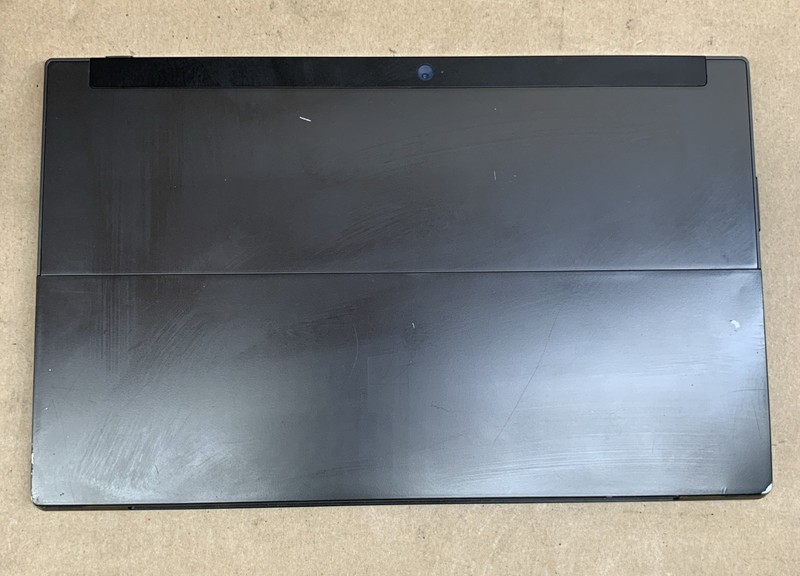 Microsoft Surface RT 1 IDP, NVIDIA TEGRA 3 @ 1.3GHz, 2GB RAM, 64GB SSD, WINRT gallery