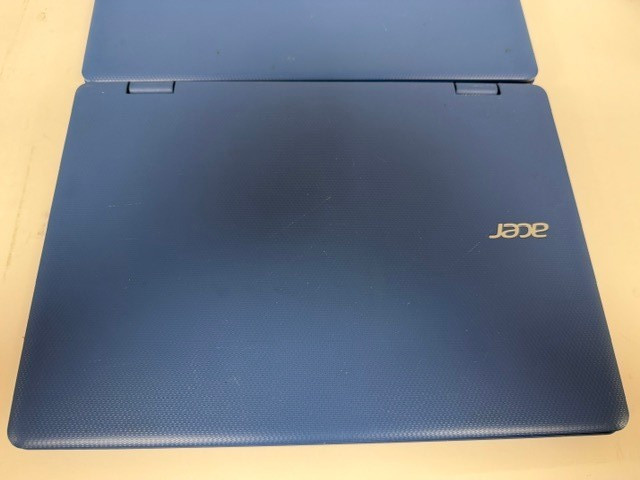 Touchscreen Acer Aspire R3-131T 64GB HDD 4GB RAM Celeron N3710 1.6GHz Win 11 gallery