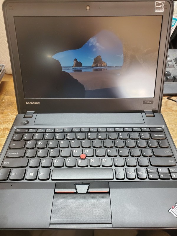 Lenovo Thinkpad X131e AMD E300 8GB RAM 320GB HDD gallery
