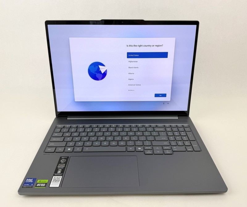 Lenovo IdeaPad Pro 5 16IAH10 16" 2.8K Touch Ultra 9 285H 32GB 1TB RTX 5050 W11H gallery