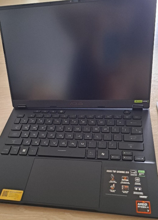 ASUS TUF Gaming A14 14" FA401UH-RG005 / FreeDOS RTX5050 16GB/1TB Ryzen7 260