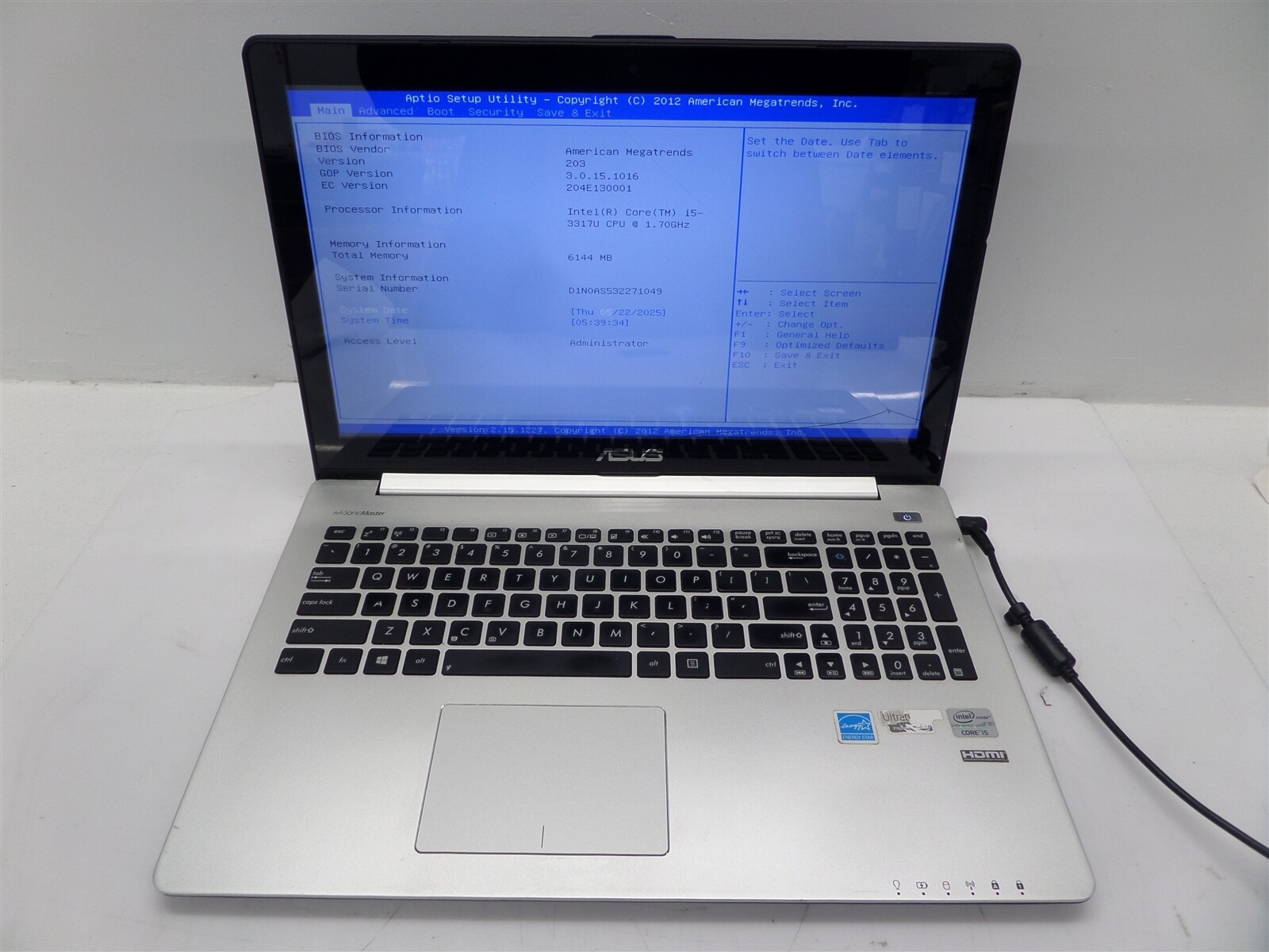 Asus S500C 15.6" Laptop w/ i5-3317U 1.7GHz CPU 6GB RAM - No HDD/Cracked Screen gallery