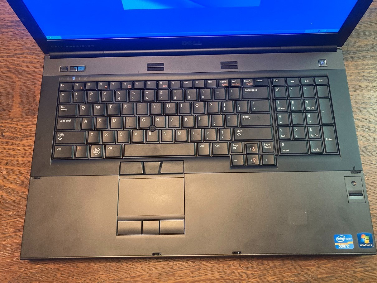 15.6" Dell E6520/30 Laptop Vintage Windows 7 Pro 64 Bit i5 2.5ghz 4gb 250gb DVD gallery