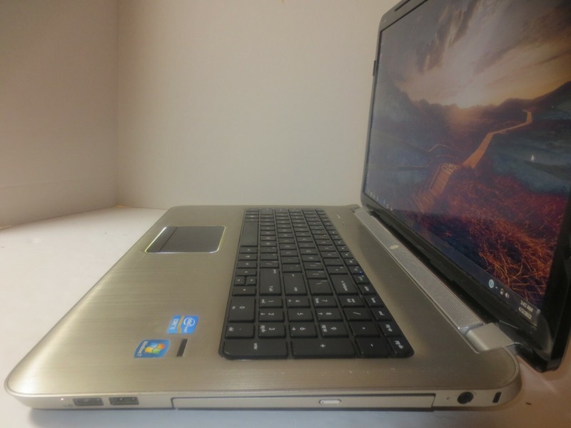 HP PAVILION DV7-6135DX 17.3" CORE i5-2410M@2.3GHz 6GB RAM 320GB HDD WIN7 OFF13(7 gallery