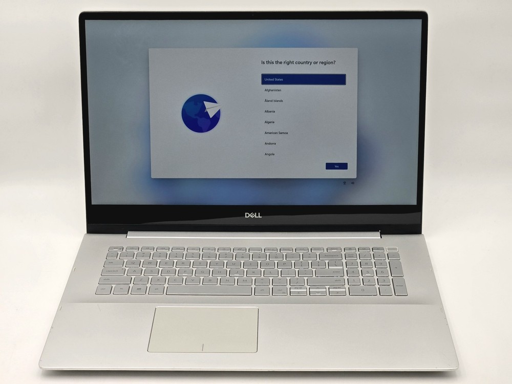 Dell Inspiron 7791 2-in-1 17" FHD Touch I7-10510U 256GB SSD 8GB W11P MX250