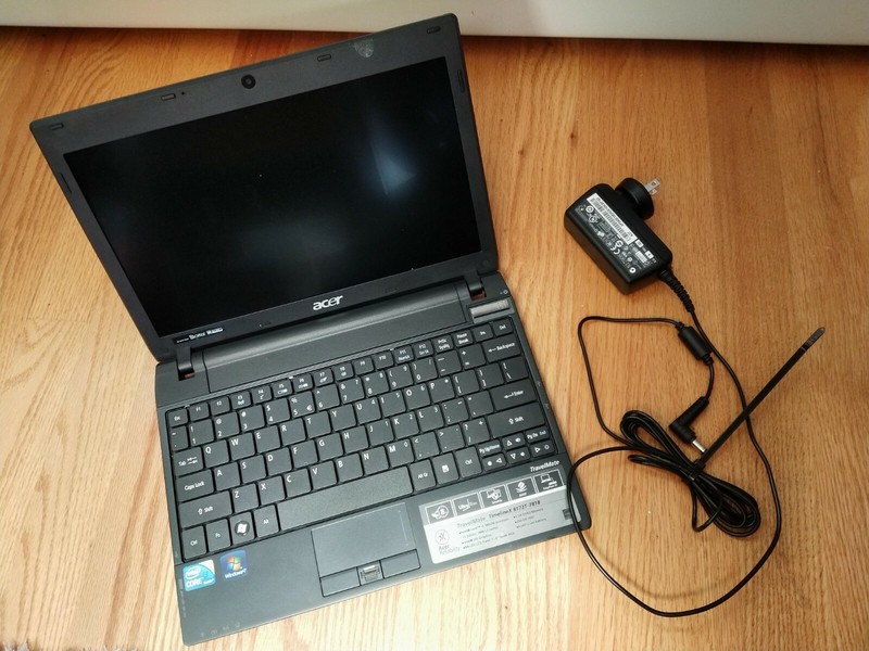 Acer TravelMate 8172 Laptop - Lightly used but WORKING for online classwork! gallery