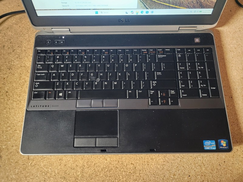 Dell Latitude E6530 Laptop i7-3540M 3.0GHz 8GB RAM 256GB SSD Win 11 Pro See Desc gallery