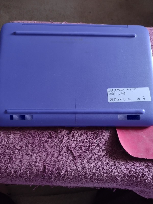 HP Stream 11-y0XX N3060 4GB 32GB LINUX DEBIAN 13 OS INSTALLED GOOD RUNNING gallery