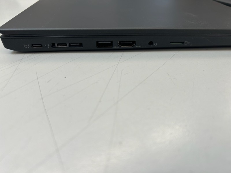 Lenovo 20W6 ThinkPad P15s 15.6" i7-1165G7 32GB 500GB Quadro T500 Windows 11 Pro gallery