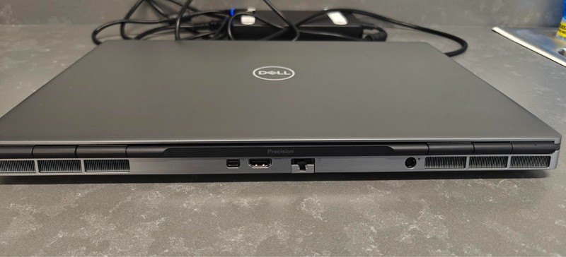 27.Dell Precision 7750 (Xeon W-10855M, 32GB Ram, 1TB SSD, Nvidia Quadro RTX4000) gallery