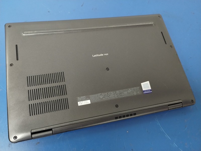 DELL LATITUDE 7420, Intel Core i7-1185G7, 3.00 GHz, 16 GB RAM, NO Hard Drive gallery