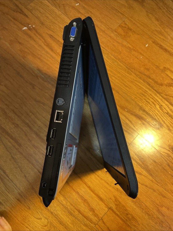 Retro Toshiba Satellite A215 Laptop! AMD Turion 64 X2 Processor! No hard drive. gallery
