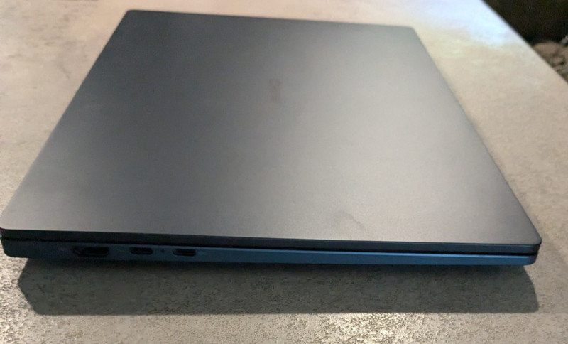 Chuwi CoreBook Air 14" AMD Ryzen 5 6600H 16GB DDR5 512 GB NVMe Win11 Pro gallery