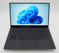 Dell XPS 13 9360 Laptop 13.3″ Touch QHD+ i7-8550U 16GB 512GB Backlit- Very Good