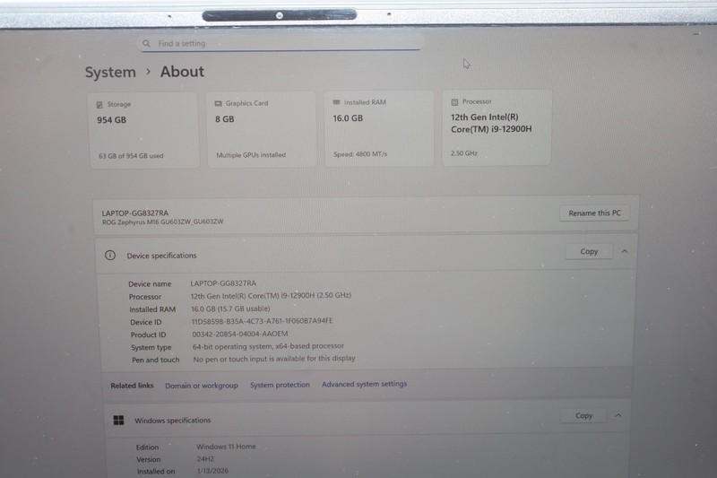 ASUS ROG Zephyrus M16 16'' (1TB SSD Intel Core i9-12900H 16GB RAM) gallery