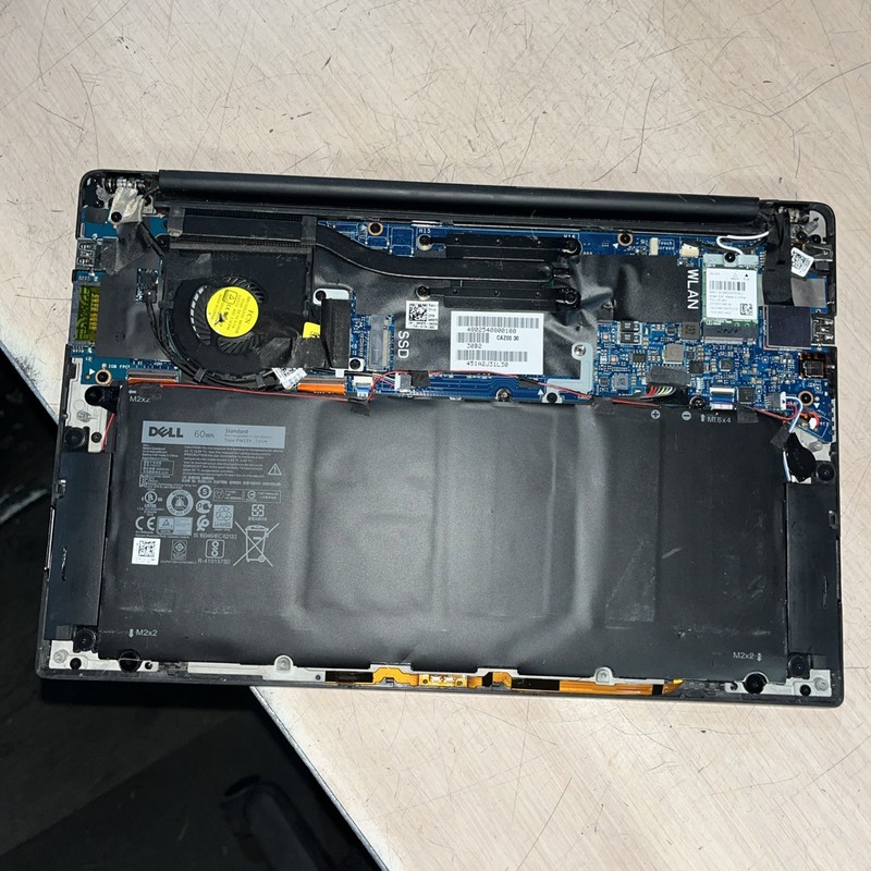 DELL XPS 13 9343 INTEL CORE I5-7200U 2.50GHZ 8GB RAM NO HD gallery