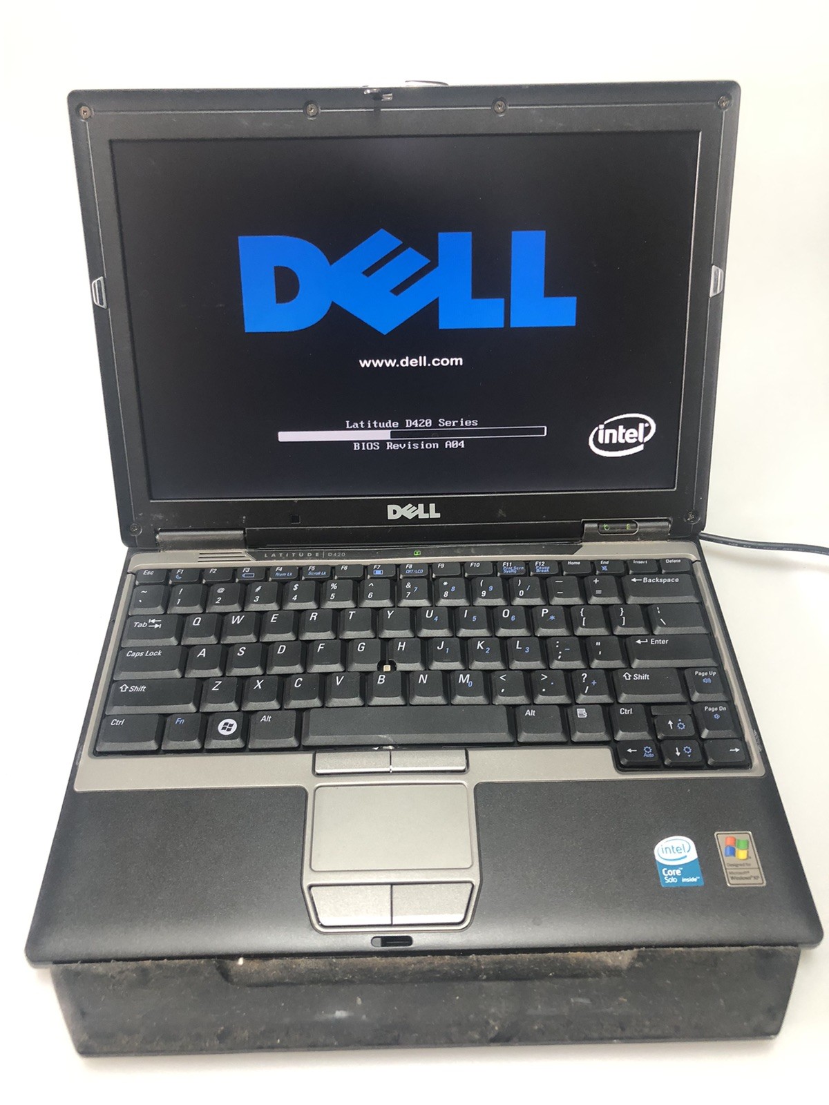 Dell Latitude D420 12.1” Laptop Intel Core Solo No HDD/Connector gallery