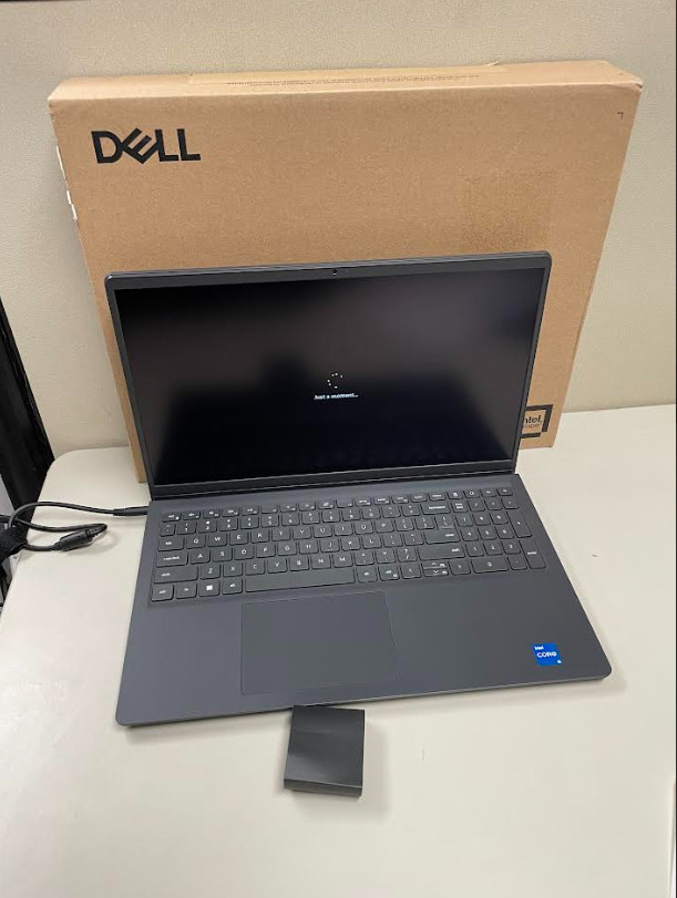 Dell 15.6" 2K Touch Laptop i5-1334U 13th Gen 8GB 512GB Carbon Black 2023 (Open)