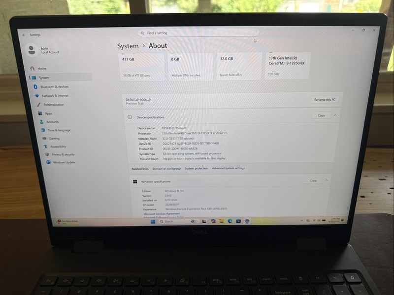 Dell Precision 7680 16in - FHD+ Intel i9-13950HX 32GB RAM 512GB SSD - RTX A2000 gallery