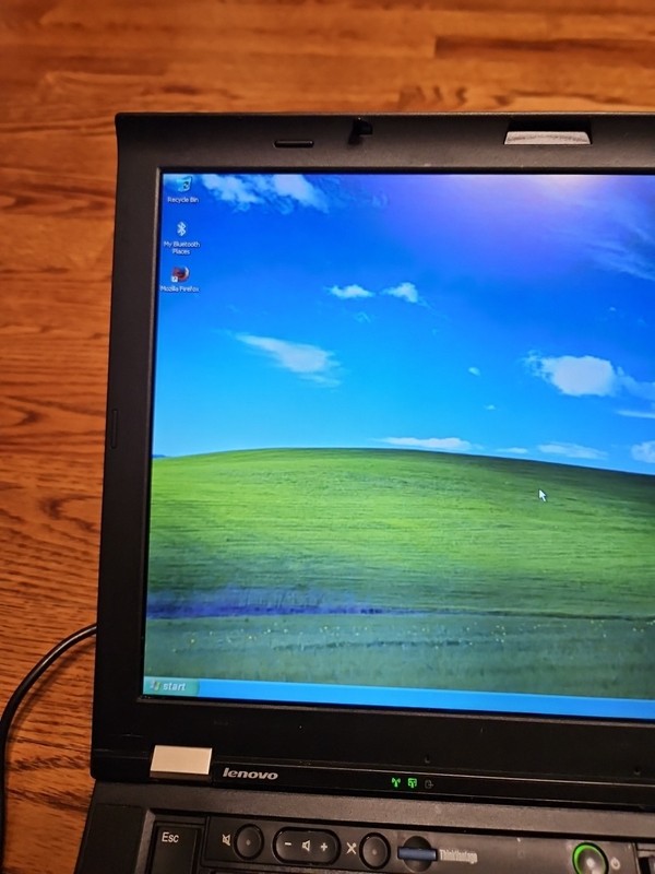 Lenovo ThinkPad T410 i5-M560 14" 4gb/320gb HDD. Win XP pro. Ready To Use. gallery
