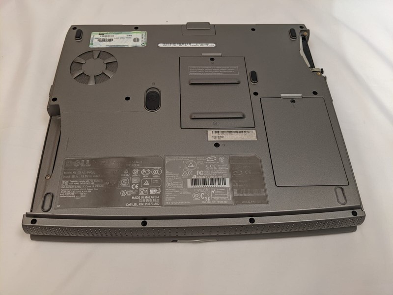 Dell Inspiron 1150 Laptop 512MB RAM No hdd read gallery