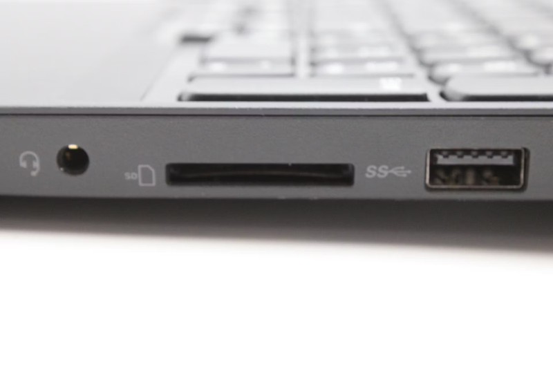 Lenovo ThinkPad P52s Used 15.5" i7-8650U, 256GB NVMe, 16GB RAM, P500 gallery