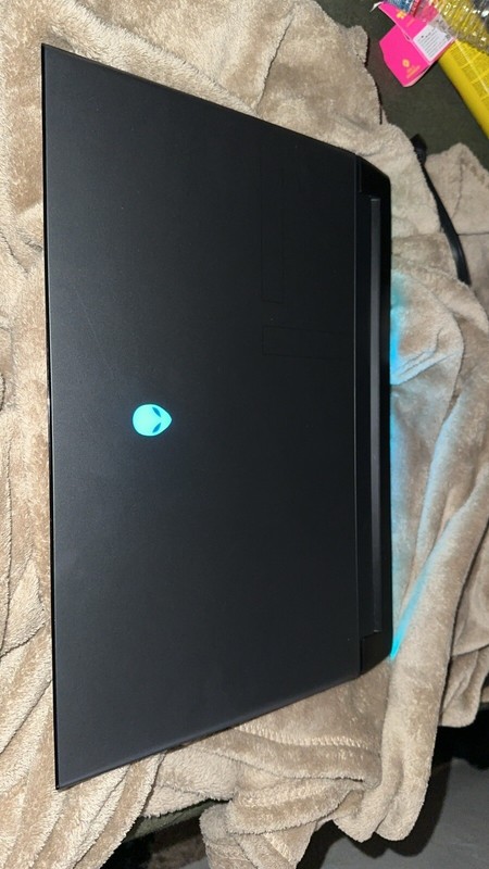alienware m17 r3 gaming laptop gallery