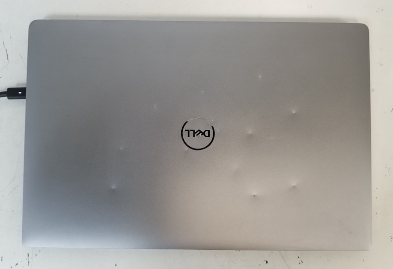 Dell Precision 5540 / Intel Core i9-9880H 2.30GHz / 16GB RAM / No SSD gallery